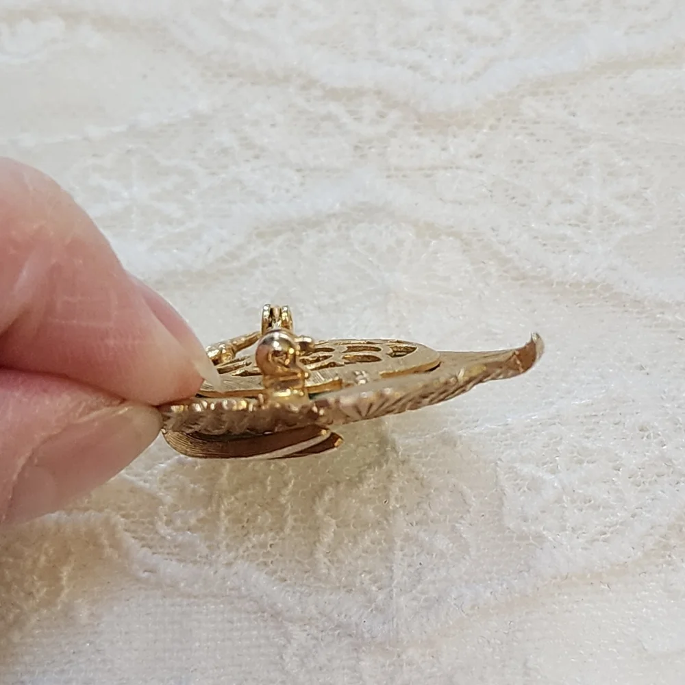 Angel Fish Brooch Encased Large Green  Glass Cabochon Gold Toned Brooch